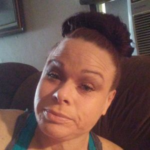 Meet your Posher, Vee